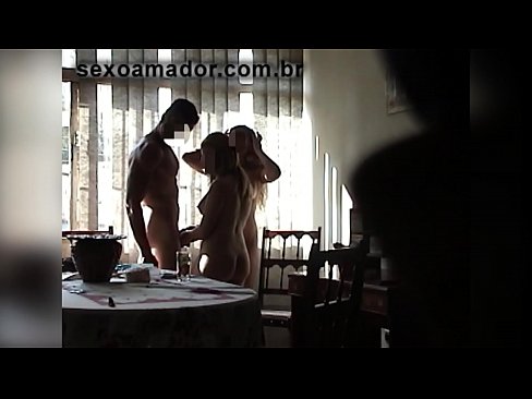❤️ جنسی دوست ایک دیو آدمی اور اس کے ساتھ ایک تھریسم کو مدعو کرتے ہیں۔ ️❌  ہم پر ur.porn-evooli.ru ️❤